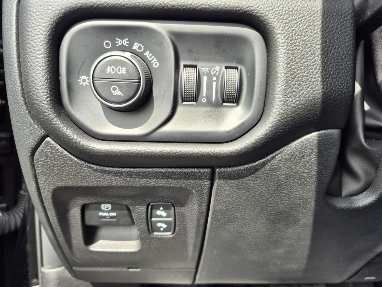 DODGE RAM 1500 CREW CAB REBEL