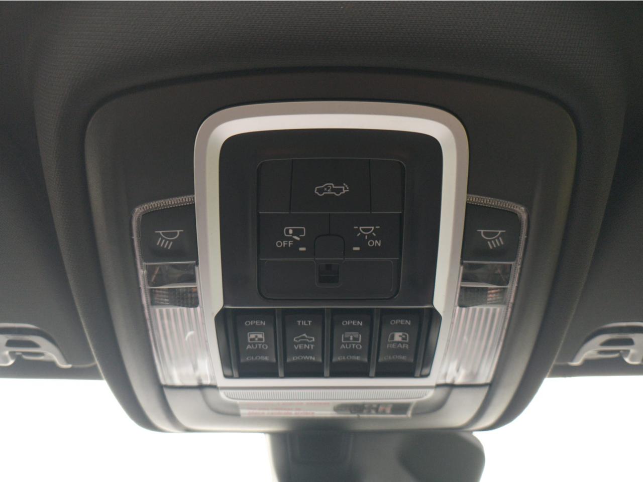 DODGE RAM 1500 CREW CAB REBEL