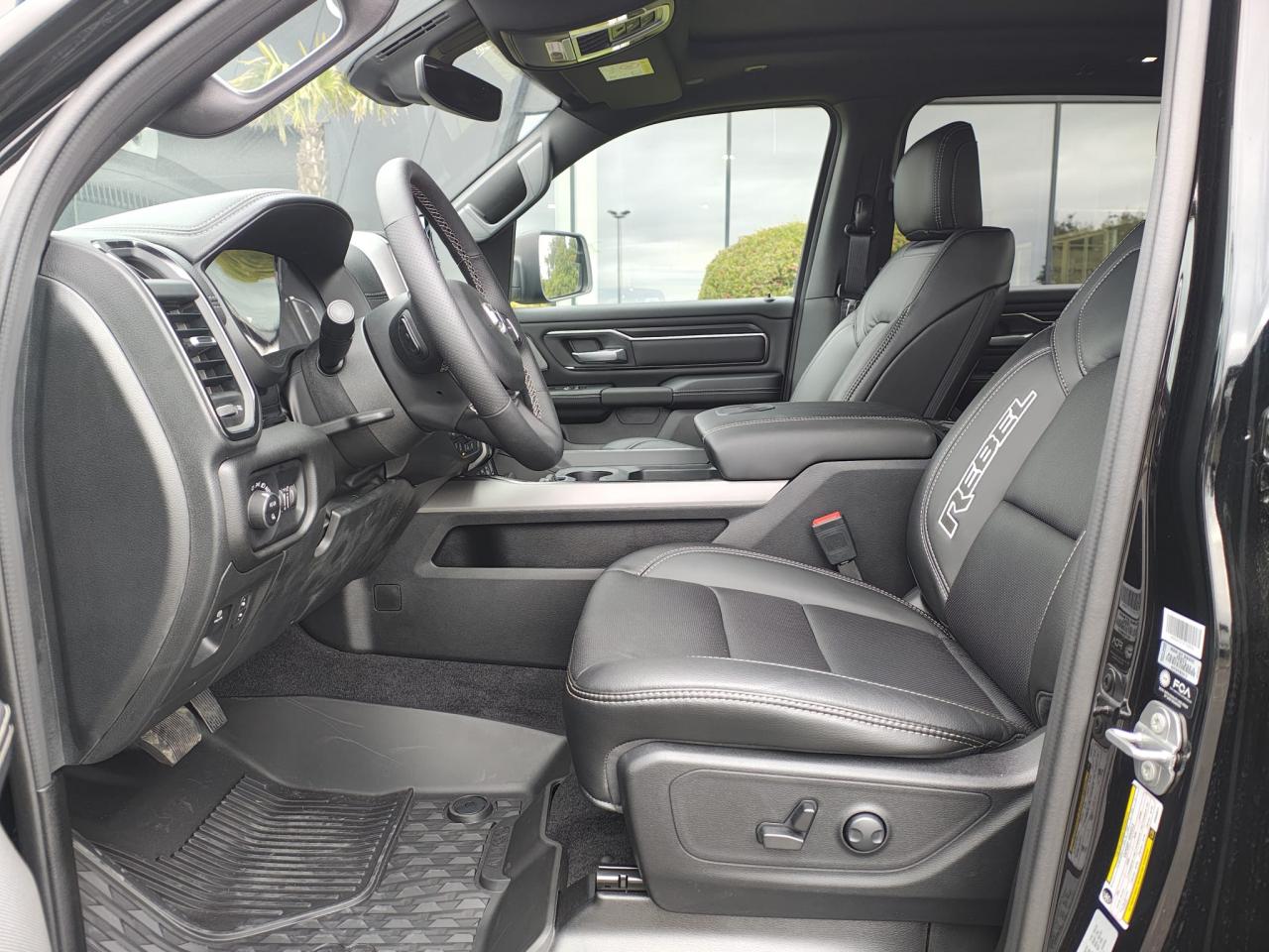 DODGE RAM 1500 CREW CAB REBEL