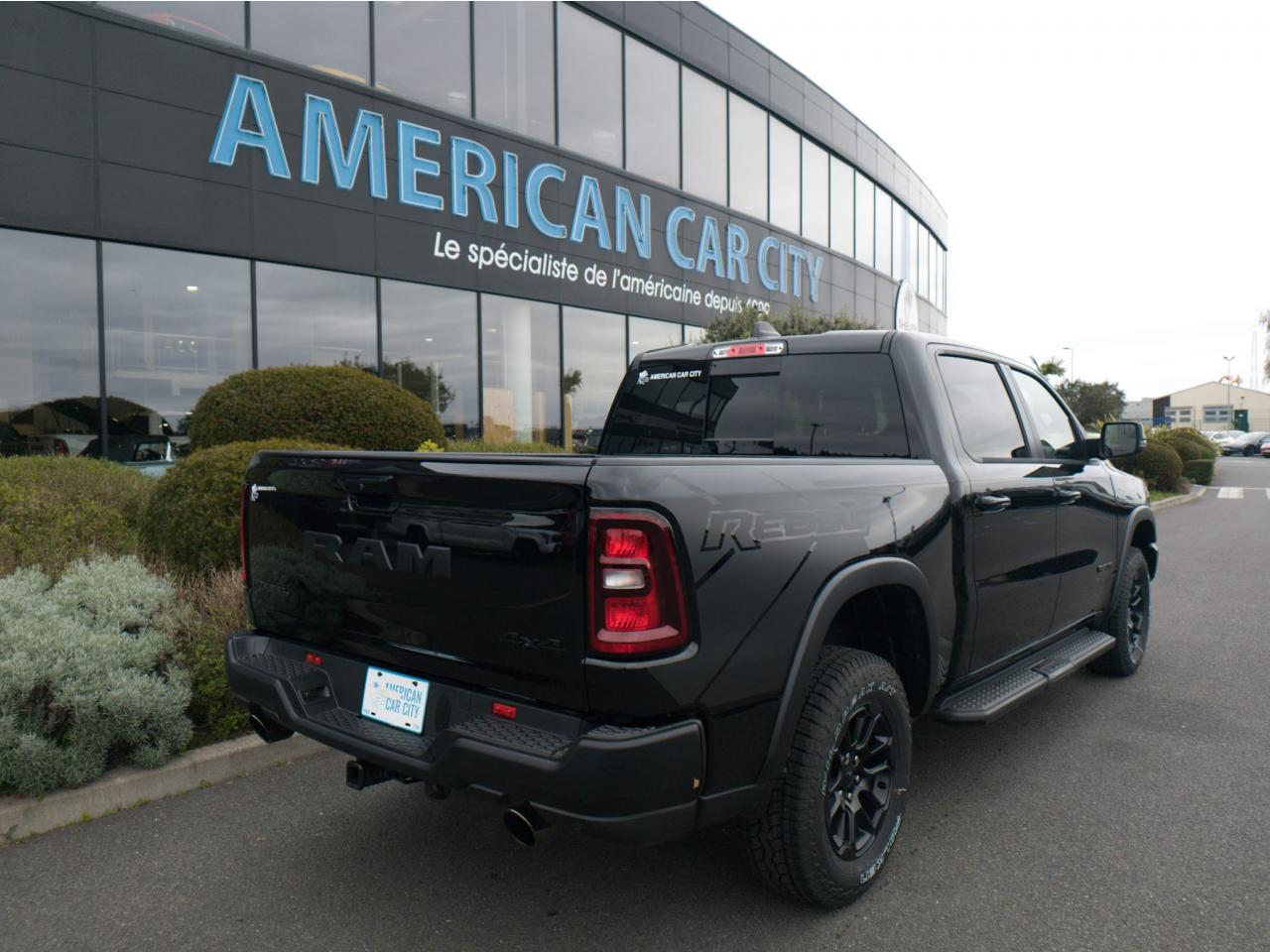 DODGE RAM 1500 CREW CAB REBEL