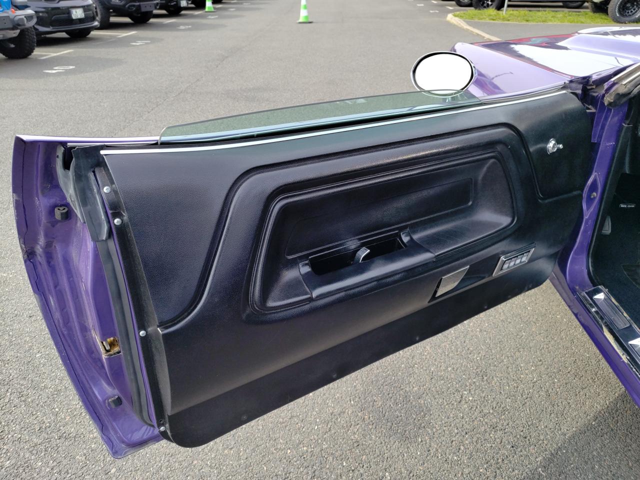 DODGE CHALLENGER BIG BLOCK 383, ORIGINE FRANCE