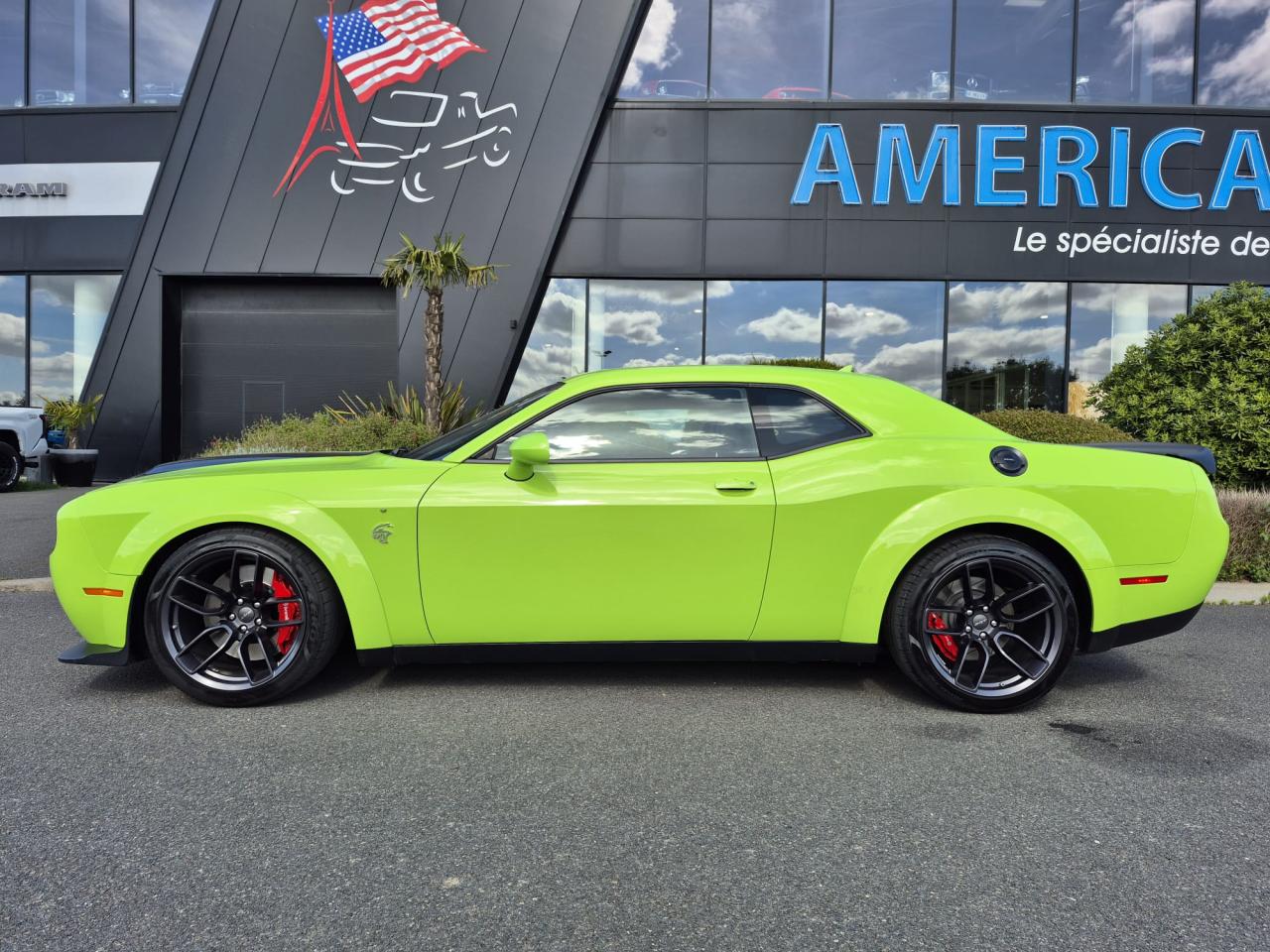 DODGE CHALLENGER SRT HELLCAT Widebody 6.2 Supercharged