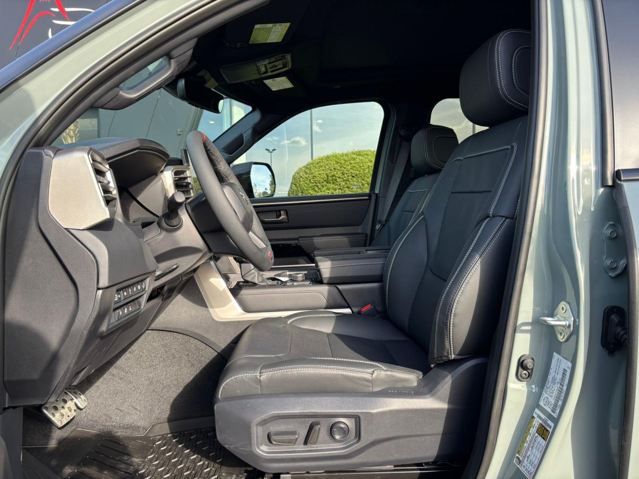 TOYOTA TUNDRA CREWMAX LIMITED TRD OFF ROAD