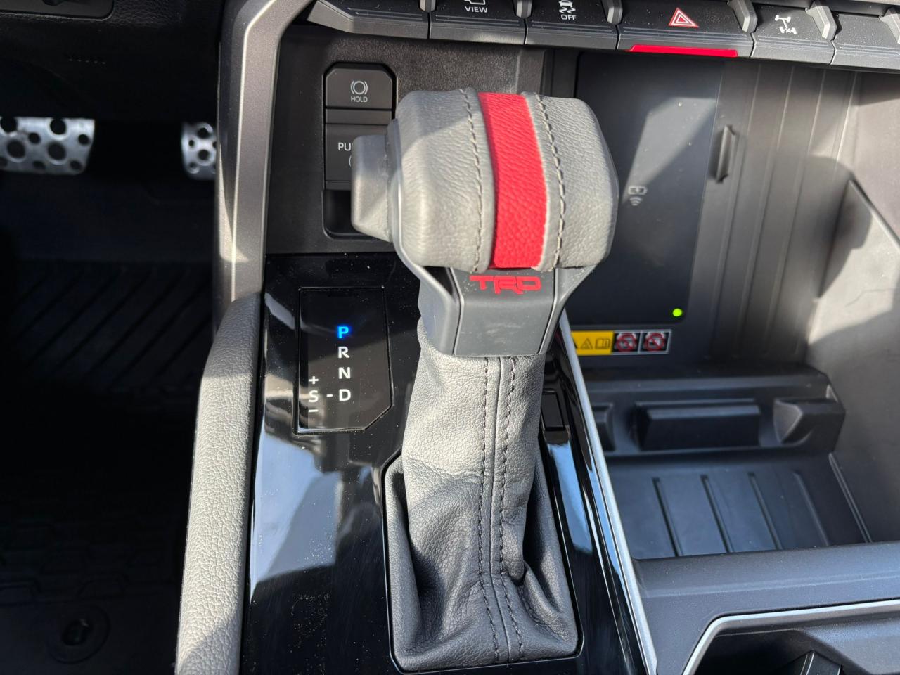 TOYOTA TUNDRA CREWMAX LIMITED TRD OFF ROAD