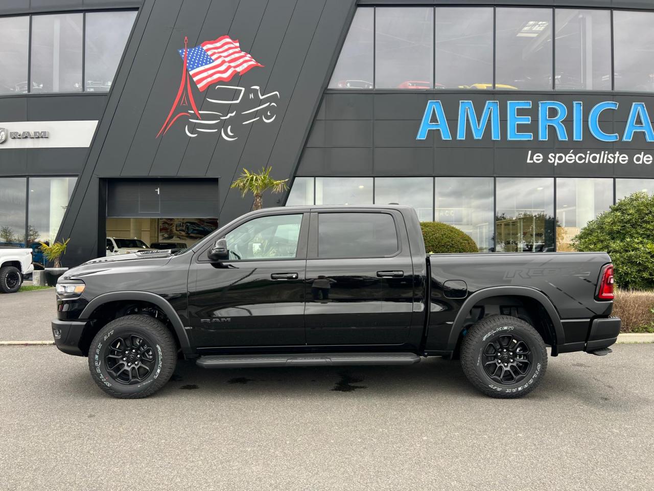 DODGE RAM 1500 CREW CAB REBEL AIR