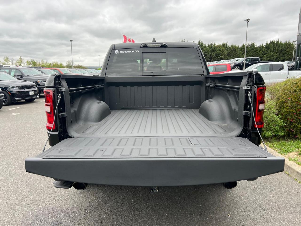 DODGE RAM 1500 CREW CAB REBEL AIR