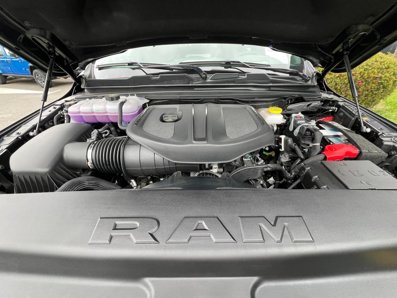 DODGE RAM 1500 CREW CAB REBEL AIR