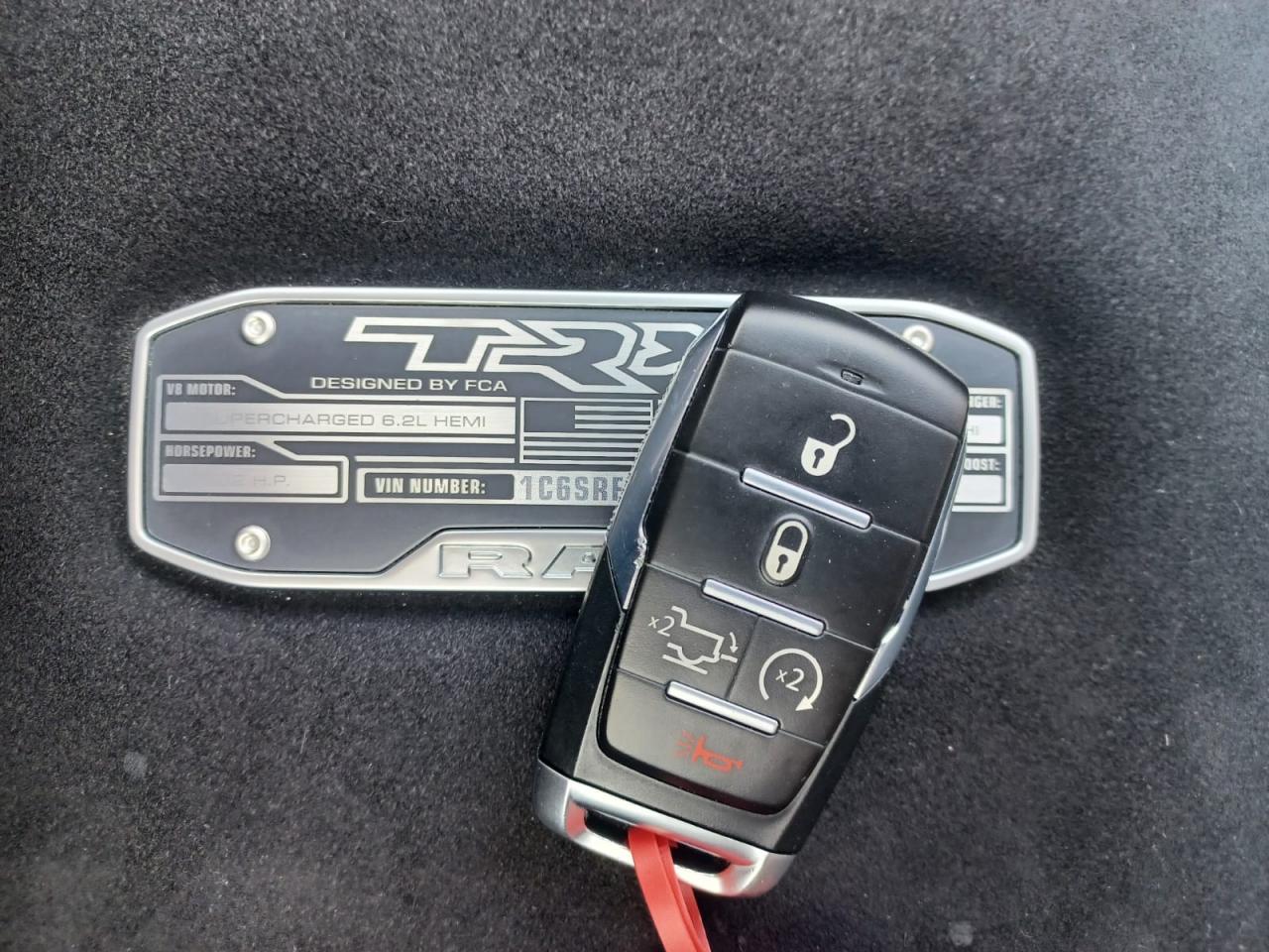 DODGE RAM 1500 CREW CAB TRX 6.2L V8