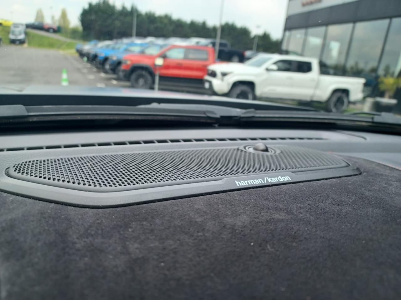 DODGE RAM 1500 CREW CAB TRX 6.2L V8