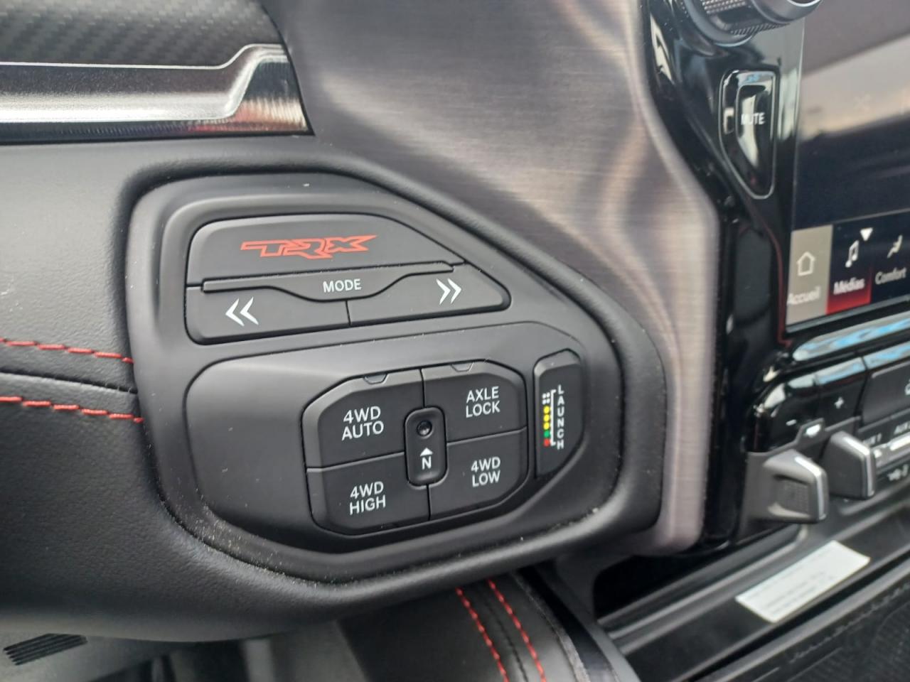 DODGE RAM 1500 CREW CAB TRX 6.2L V8