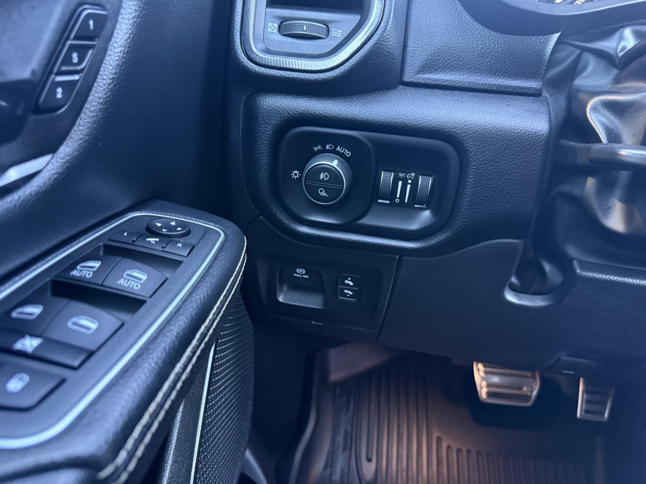 DODGE RAM 1500 CREW LARAMIE SPORT G/T