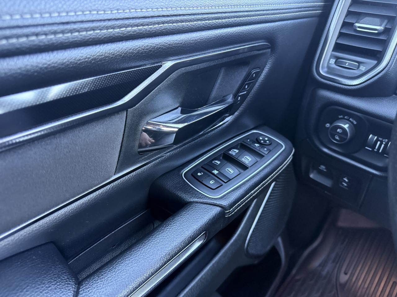 DODGE RAM 1500 CREW LARAMIE SPORT G/T