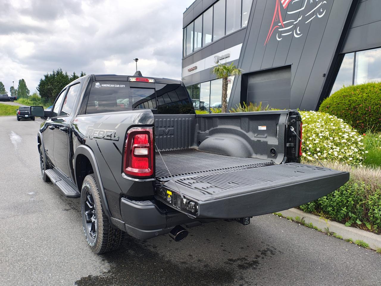 DODGE RAM 1500 CREW CAB REBEL AIR