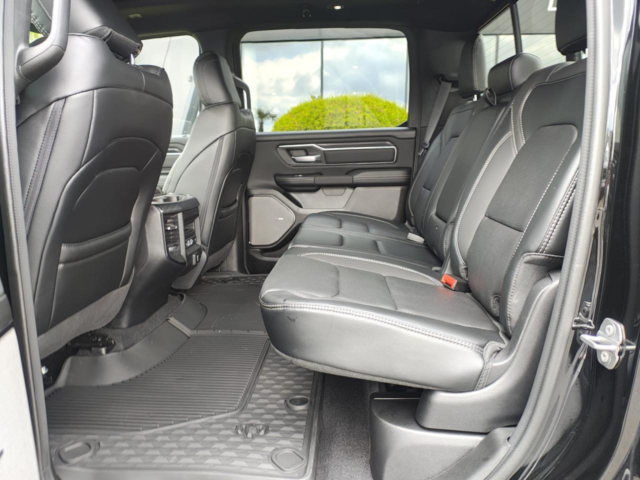 DODGE RAM 1500 CREW CAB REBEL