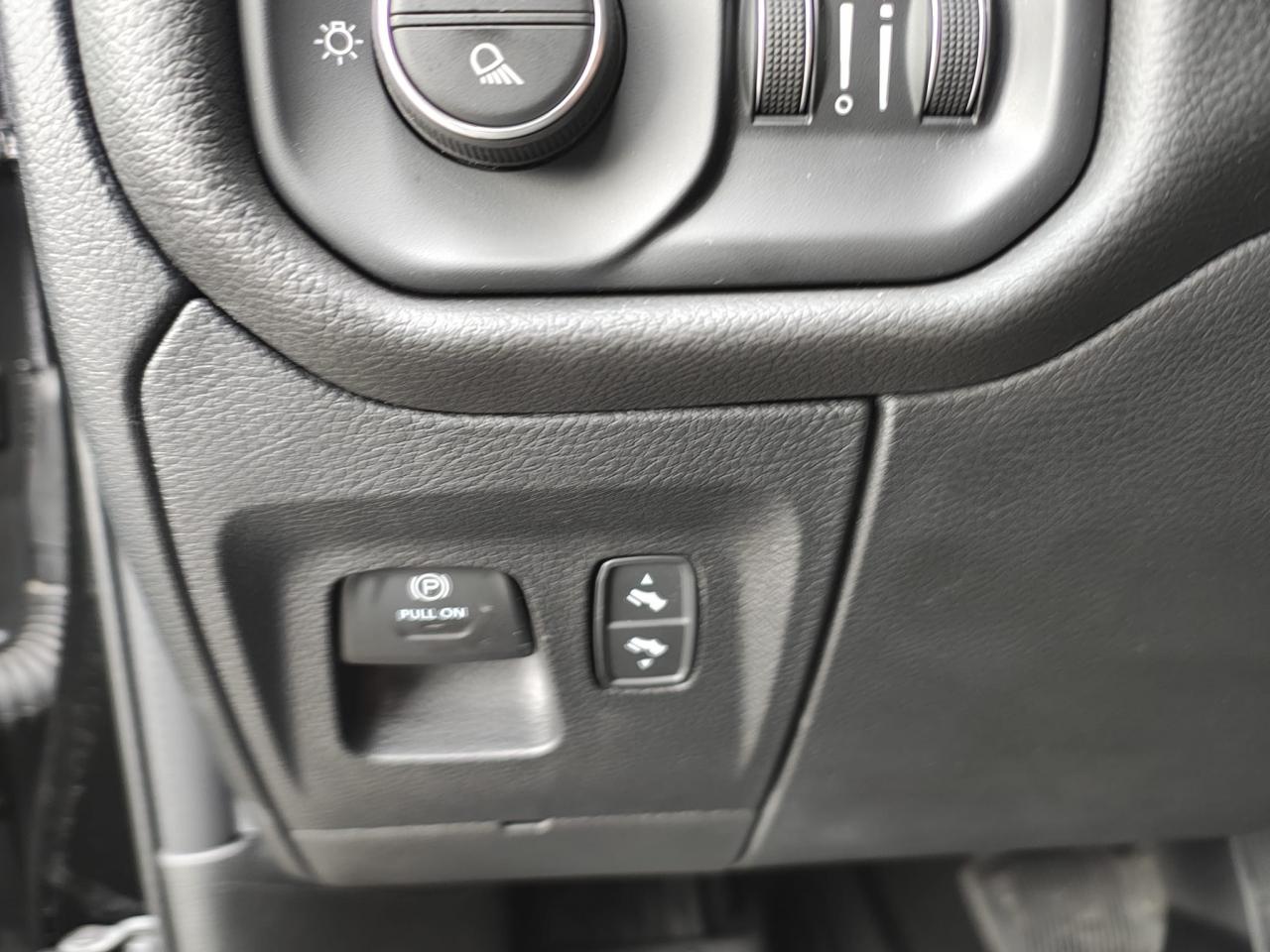DODGE RAM 1500 CREW CAB REBEL