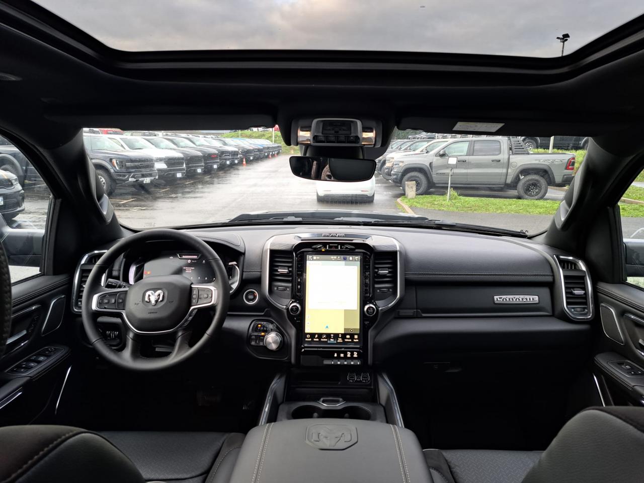 DODGE RAM 1500 CREW LARAMIE SPORT NIGHT EDITION