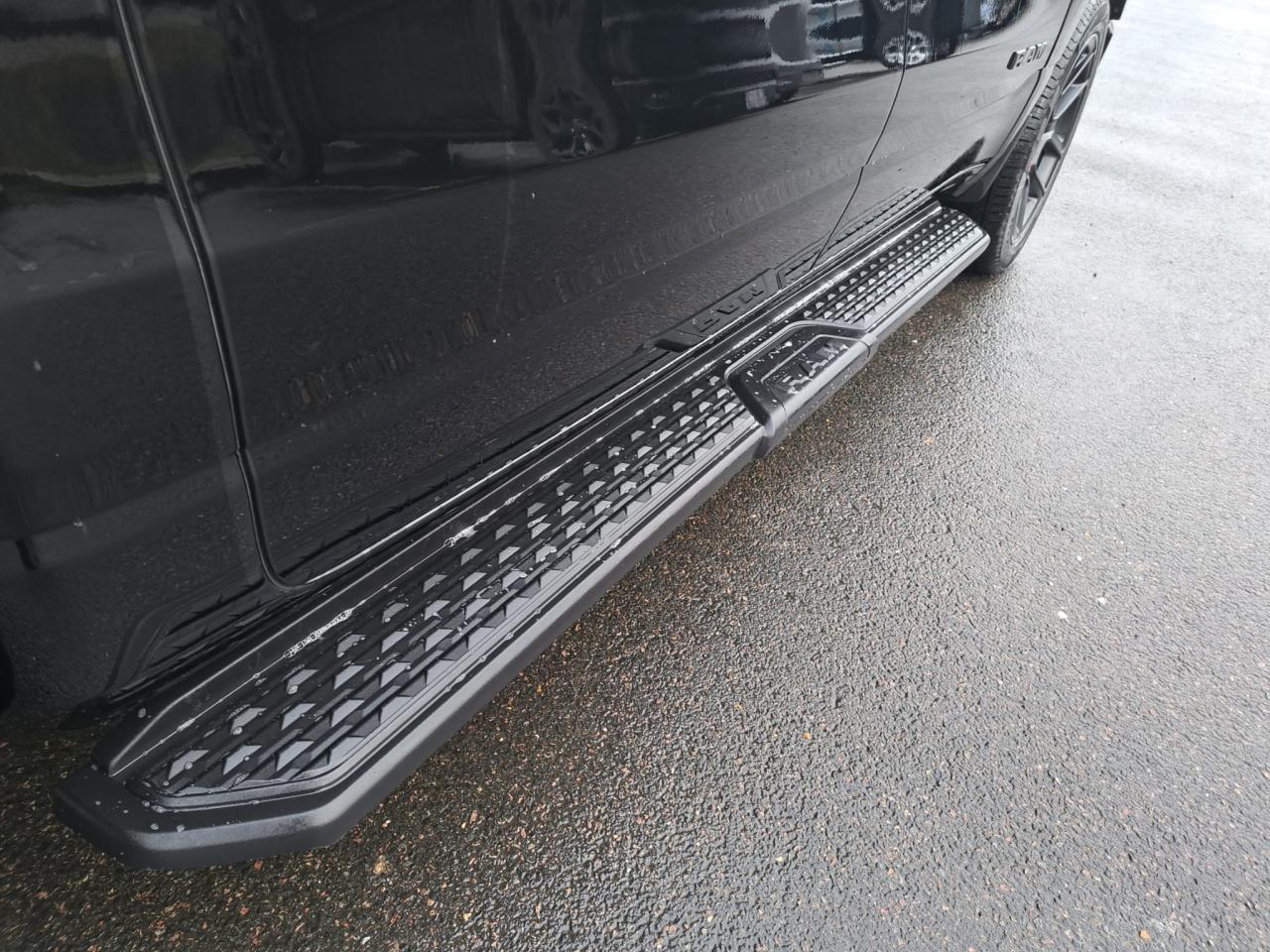 DODGE RAM 1500 CREW LARAMIE SPORT NIGHT EDITION