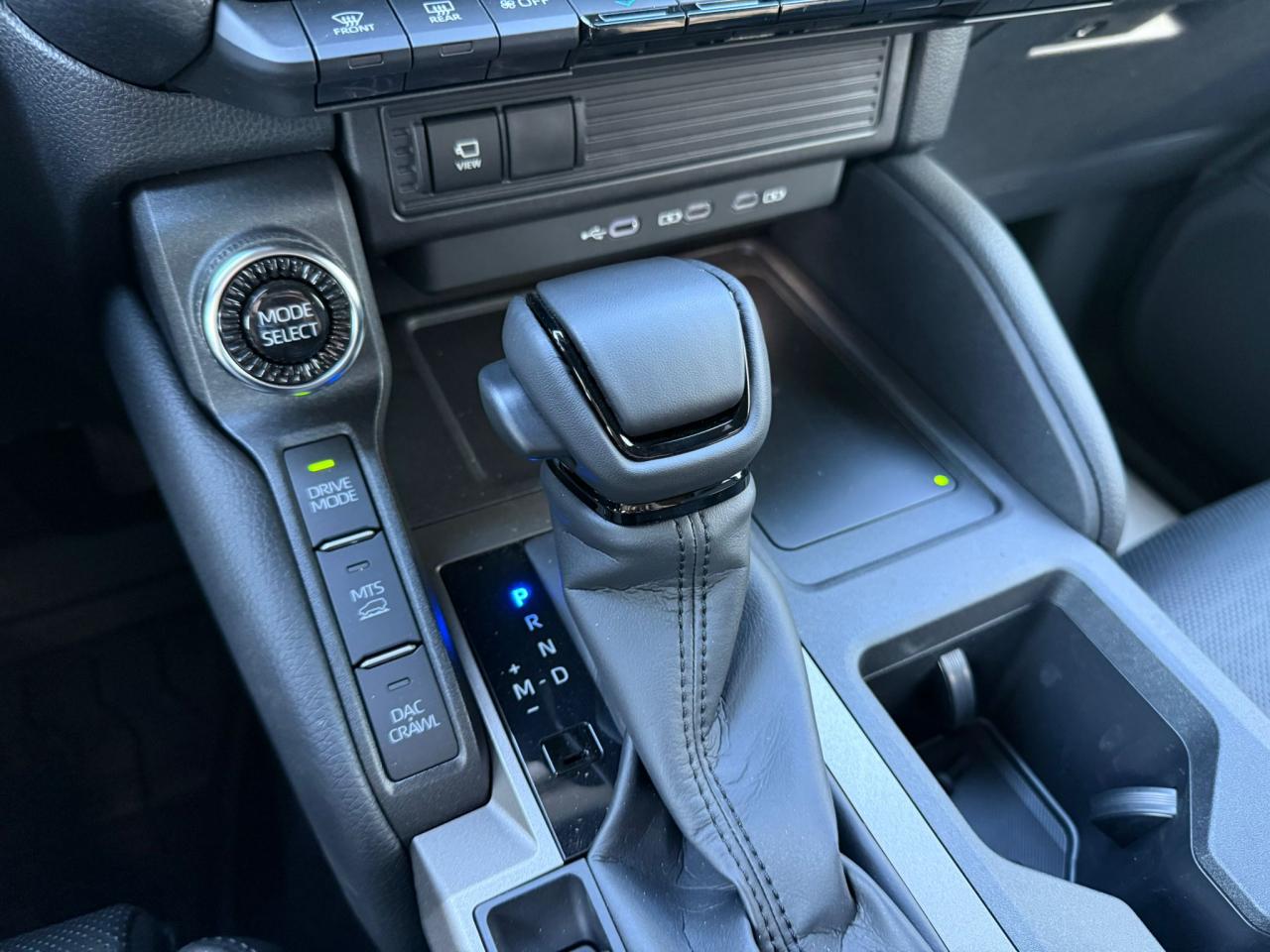 TOYOTA LAND CRUISER 4WD WAGON HYBRID