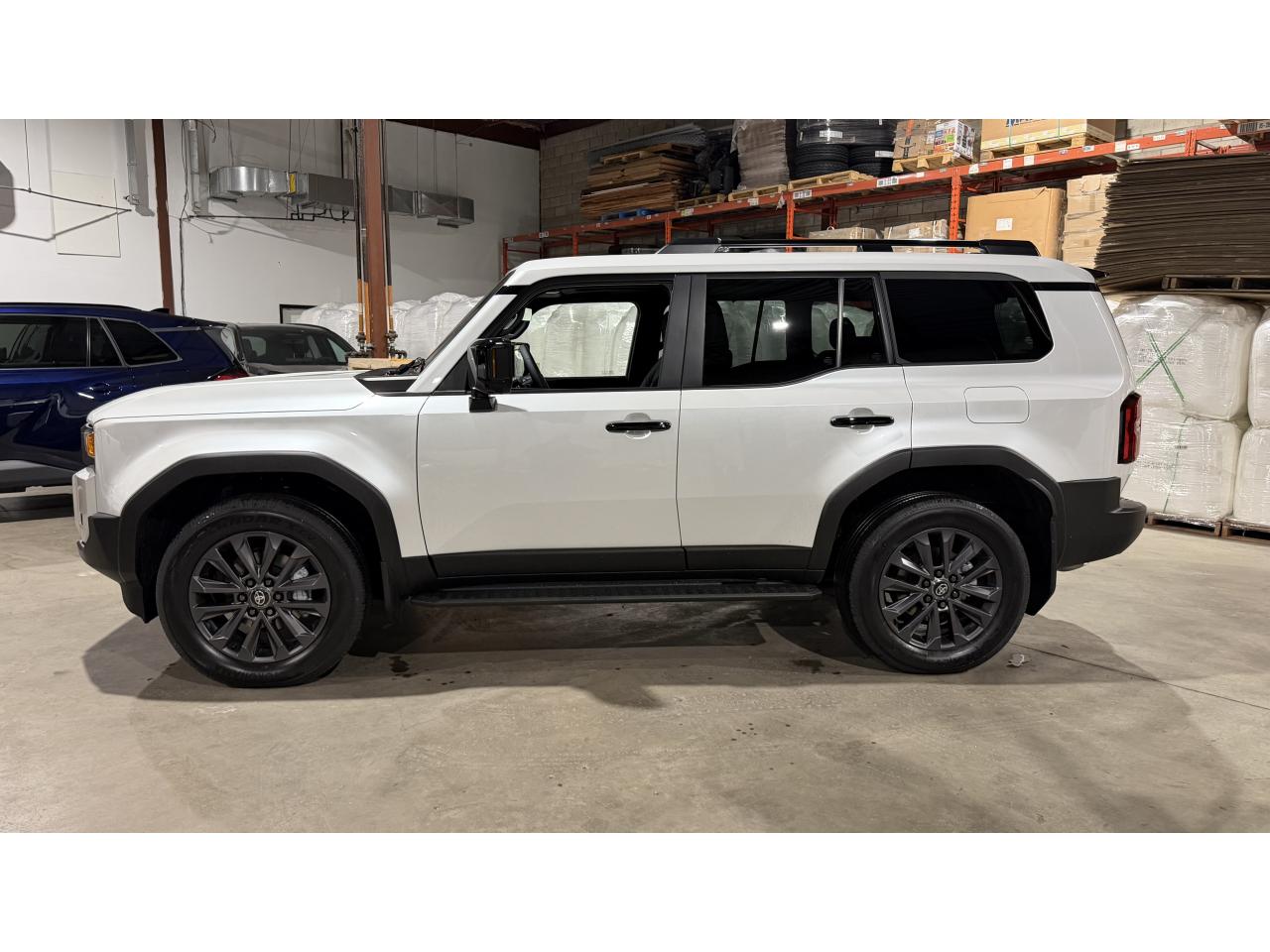 TOYOTA LAND CRUISER 4WD WAGON HYBRID