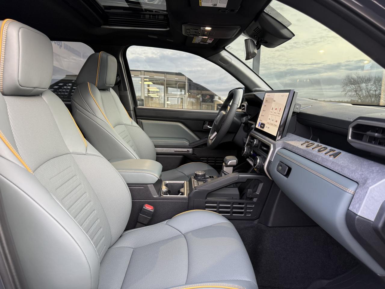 TOYOTA TACOMA 4X4 Double Cab Hybrid Trailhunter