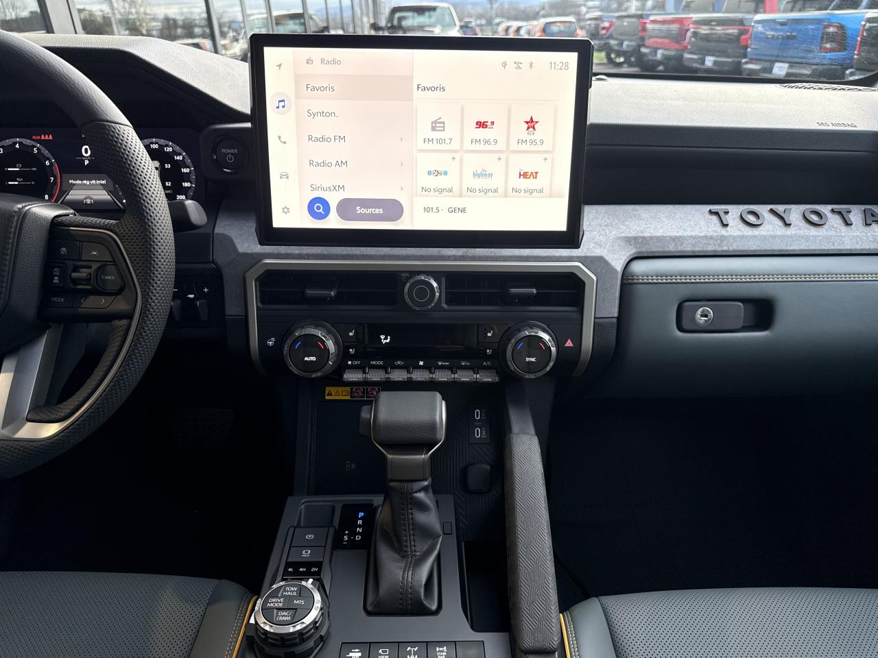 TOYOTA TACOMA 4X4 Double Cab Hybrid Trailhunter