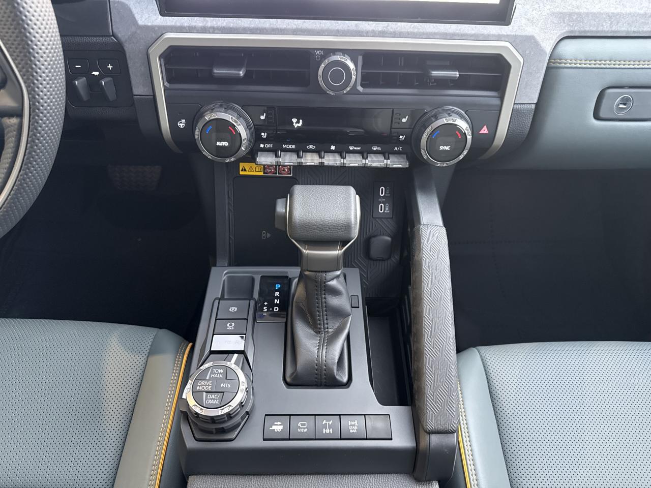 TOYOTA TACOMA 4X4 Double Cab Hybrid Trailhunter