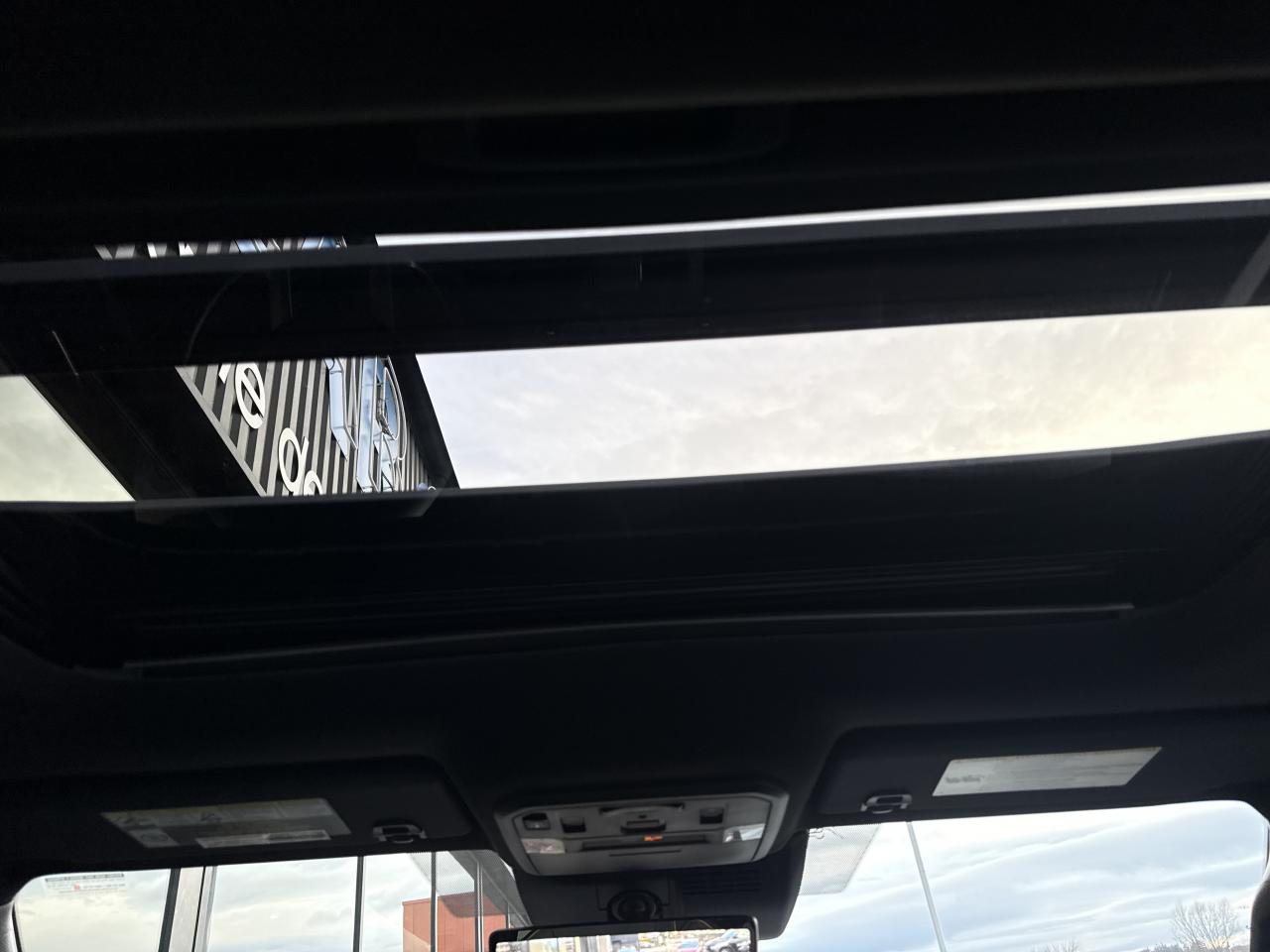 TOYOTA TACOMA 4X4 Double Cab Hybrid Trailhunter