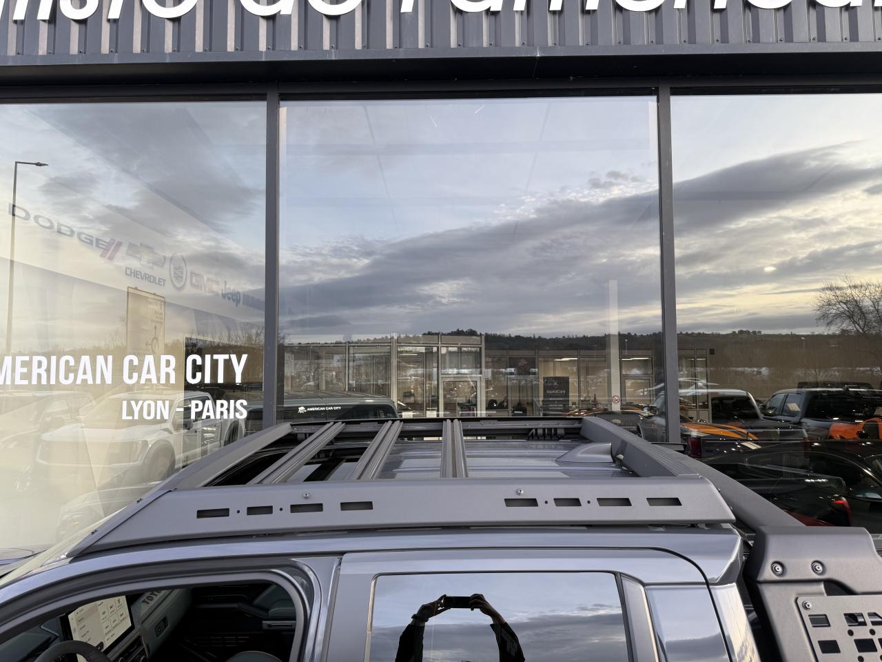 TOYOTA TACOMA 4X4 Double Cab Hybrid Trailhunter