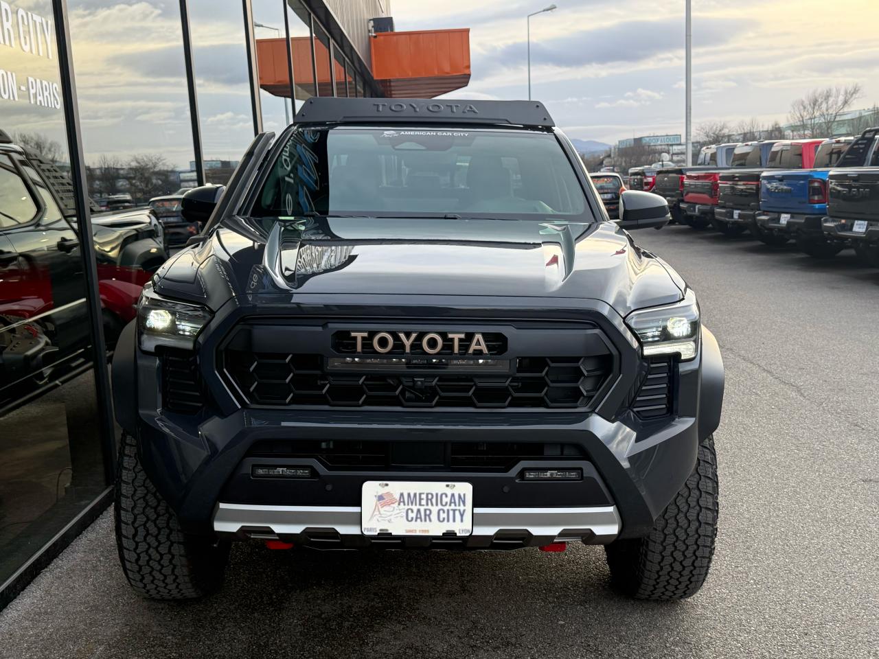 TOYOTA TACOMA 4X4 Double Cab Hybrid Trailhunter