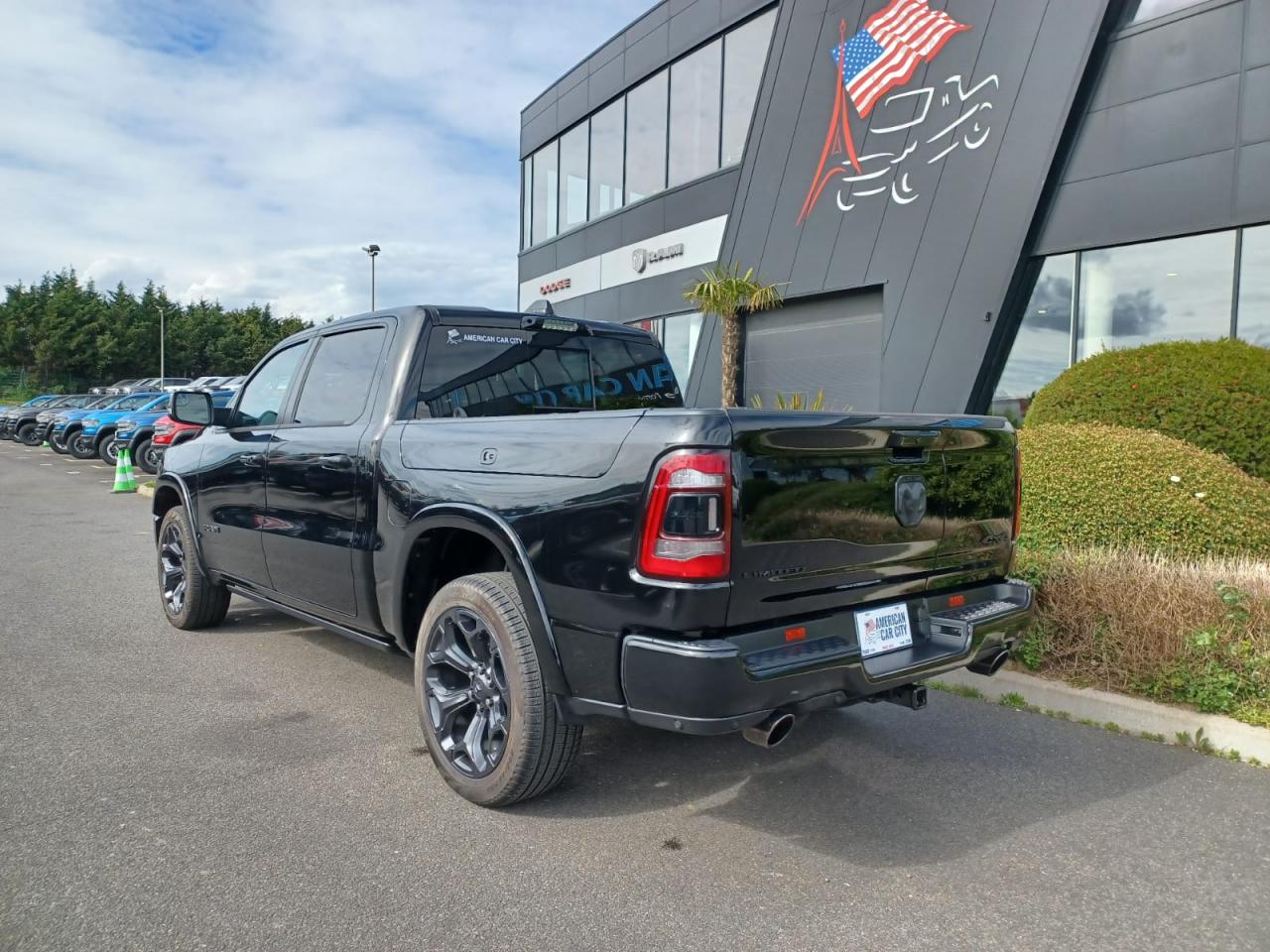 DODGE RAM 1500 CREW LIMITED NIGHT EDITION RAMBOX HAYON MULTI