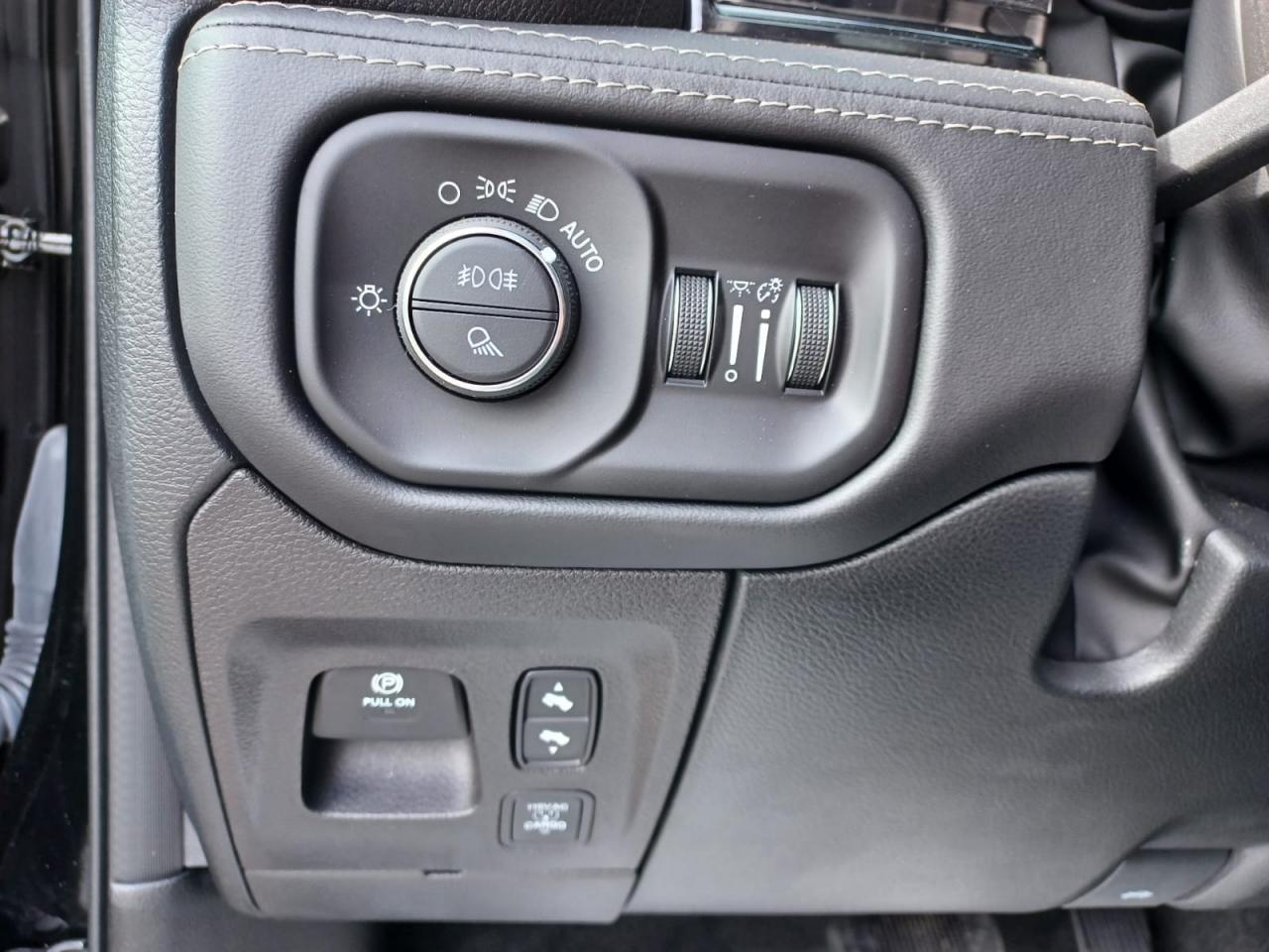 DODGE RAM 1500 CREW LIMITED NIGHT EDITION RAMBOX HAYON MULTI