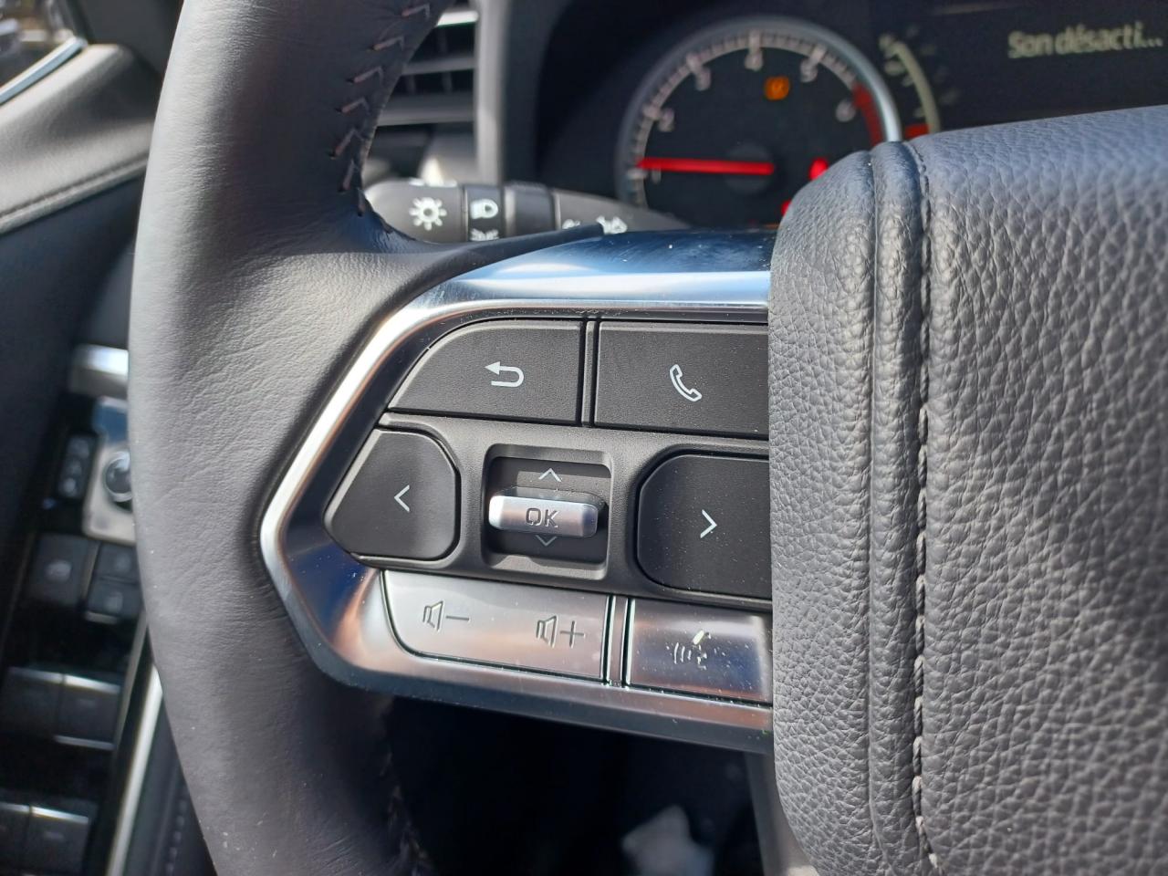 TOYOTA LAND CRUISER LC300 VXR V6 3.5L