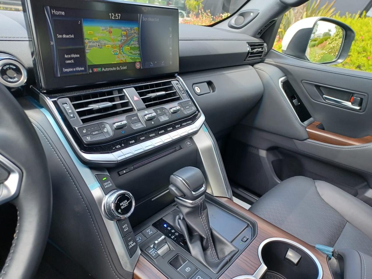 TOYOTA LAND CRUISER LC300 VXR V6 3.5L