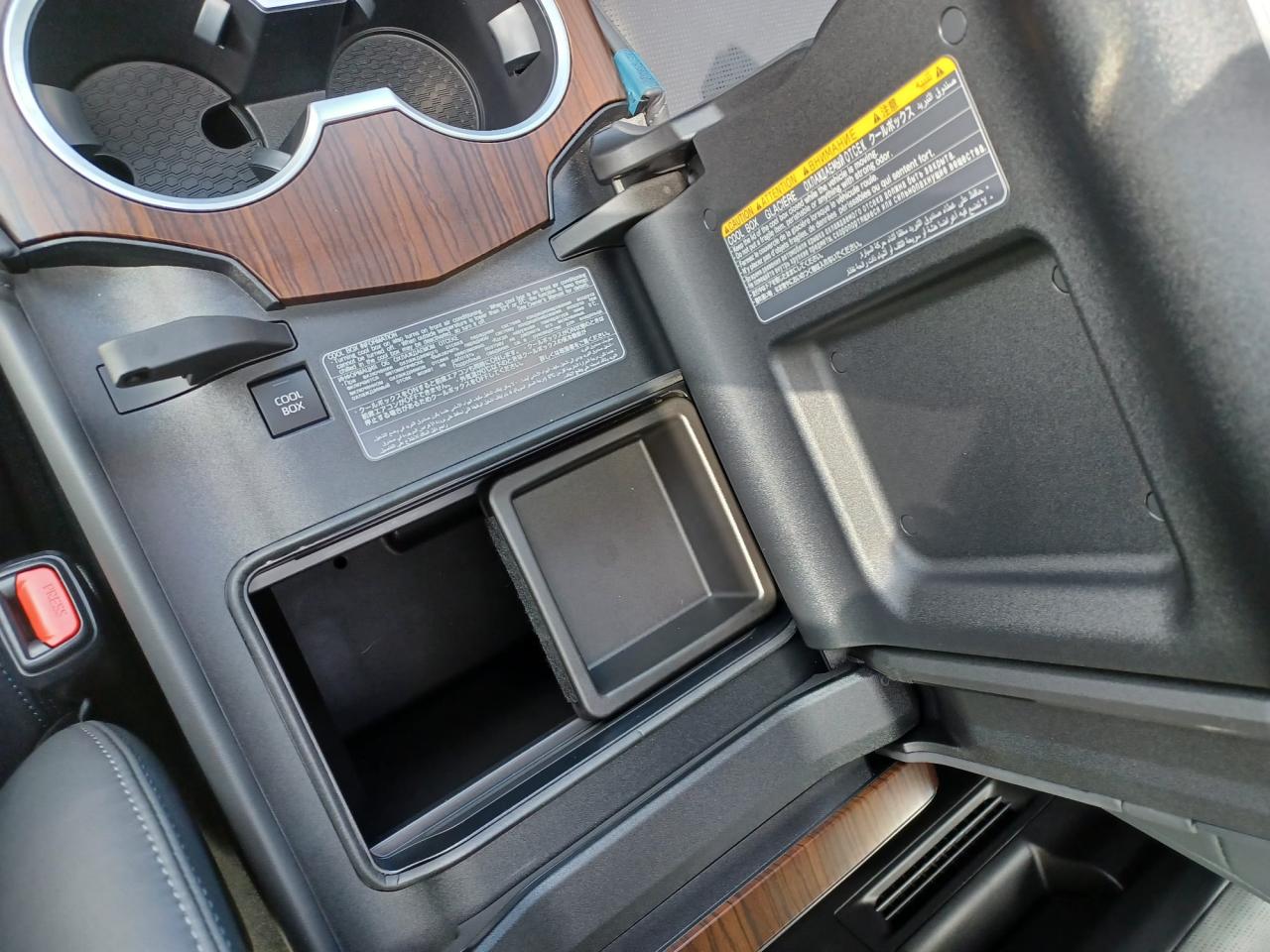 TOYOTA LAND CRUISER LC300 VXR V6 3.5L