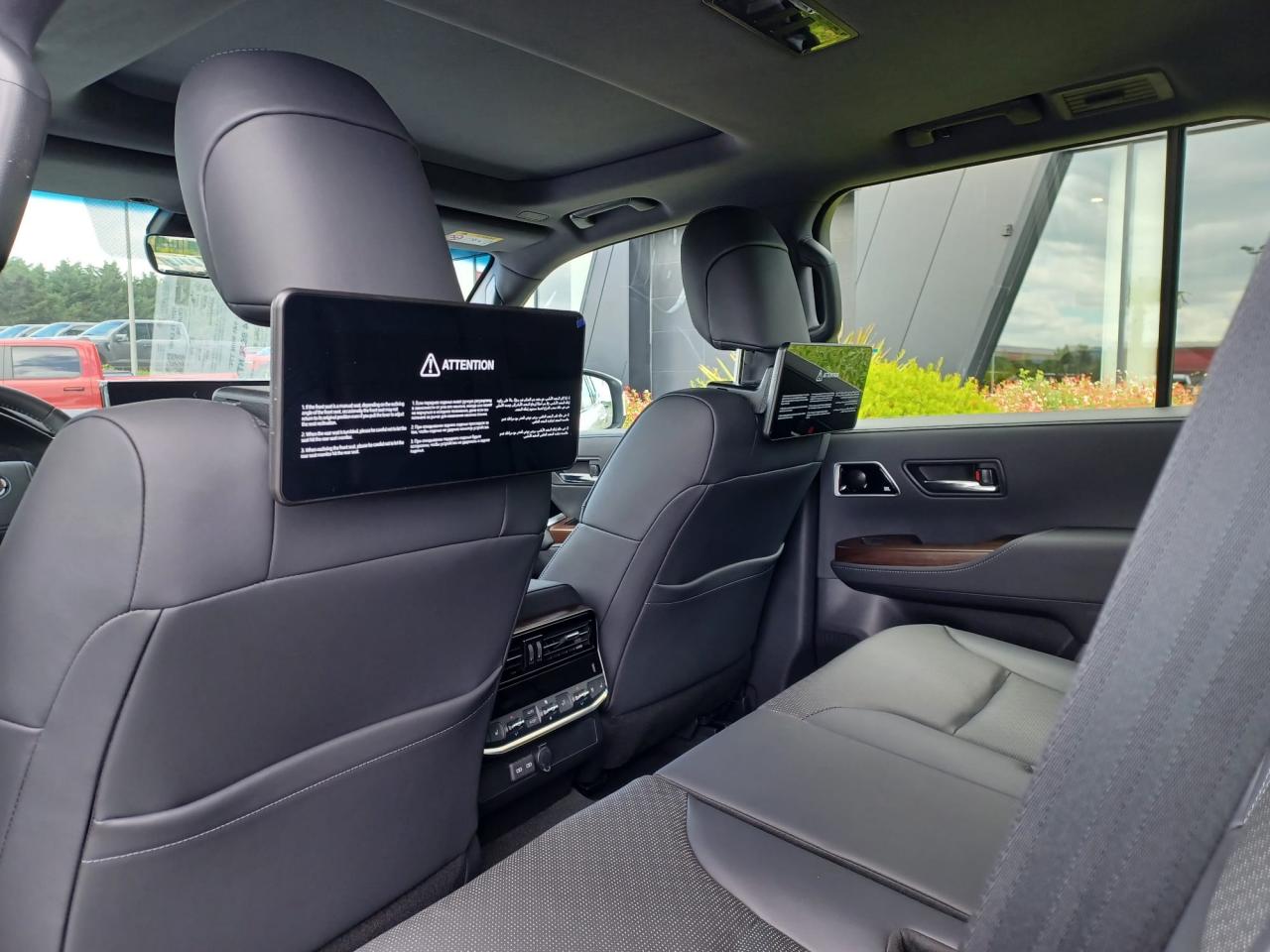 TOYOTA LAND CRUISER LC300 VXR V6 3.5L