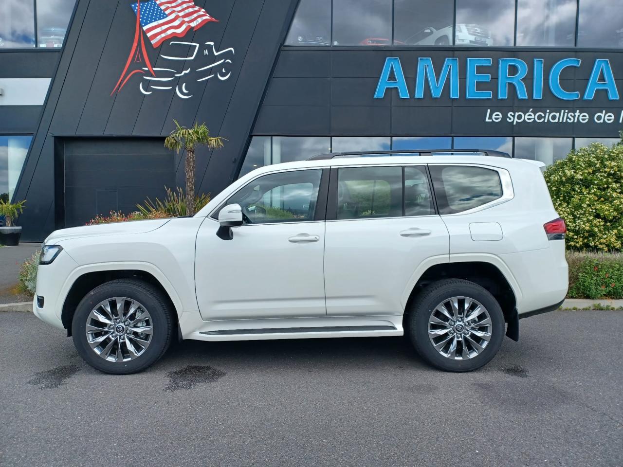 TOYOTA LAND CRUISER LC300 VXR V6 3.5L