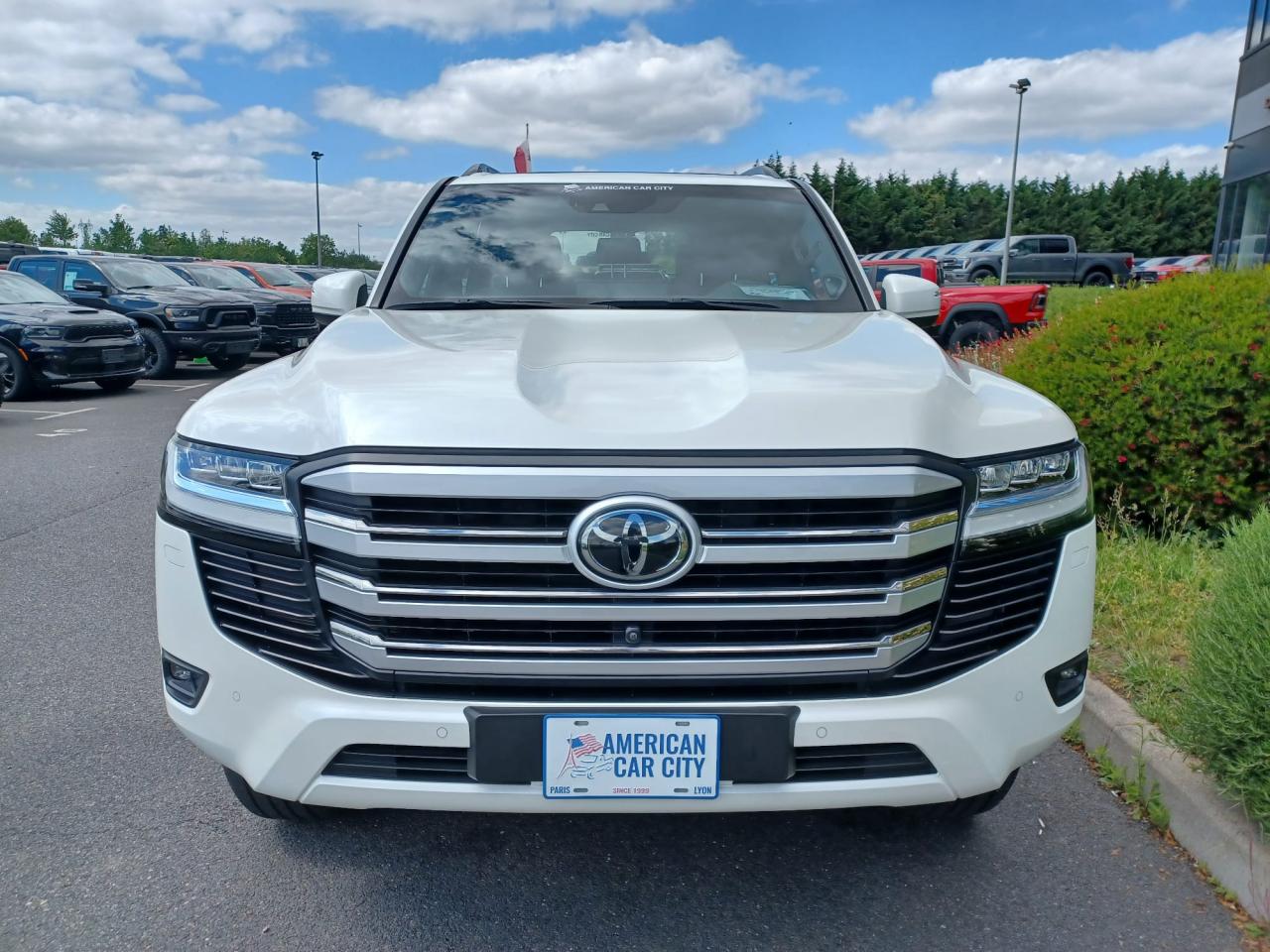 TOYOTA LAND CRUISER LC300 VXR V6 3.5L