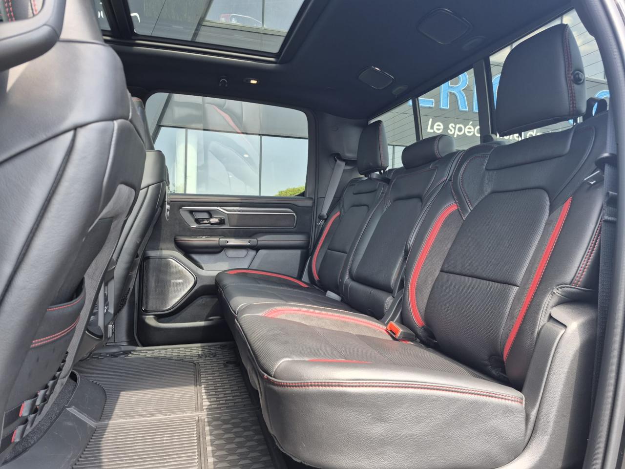 DODGE RAM 1500 CREW CAB RHO