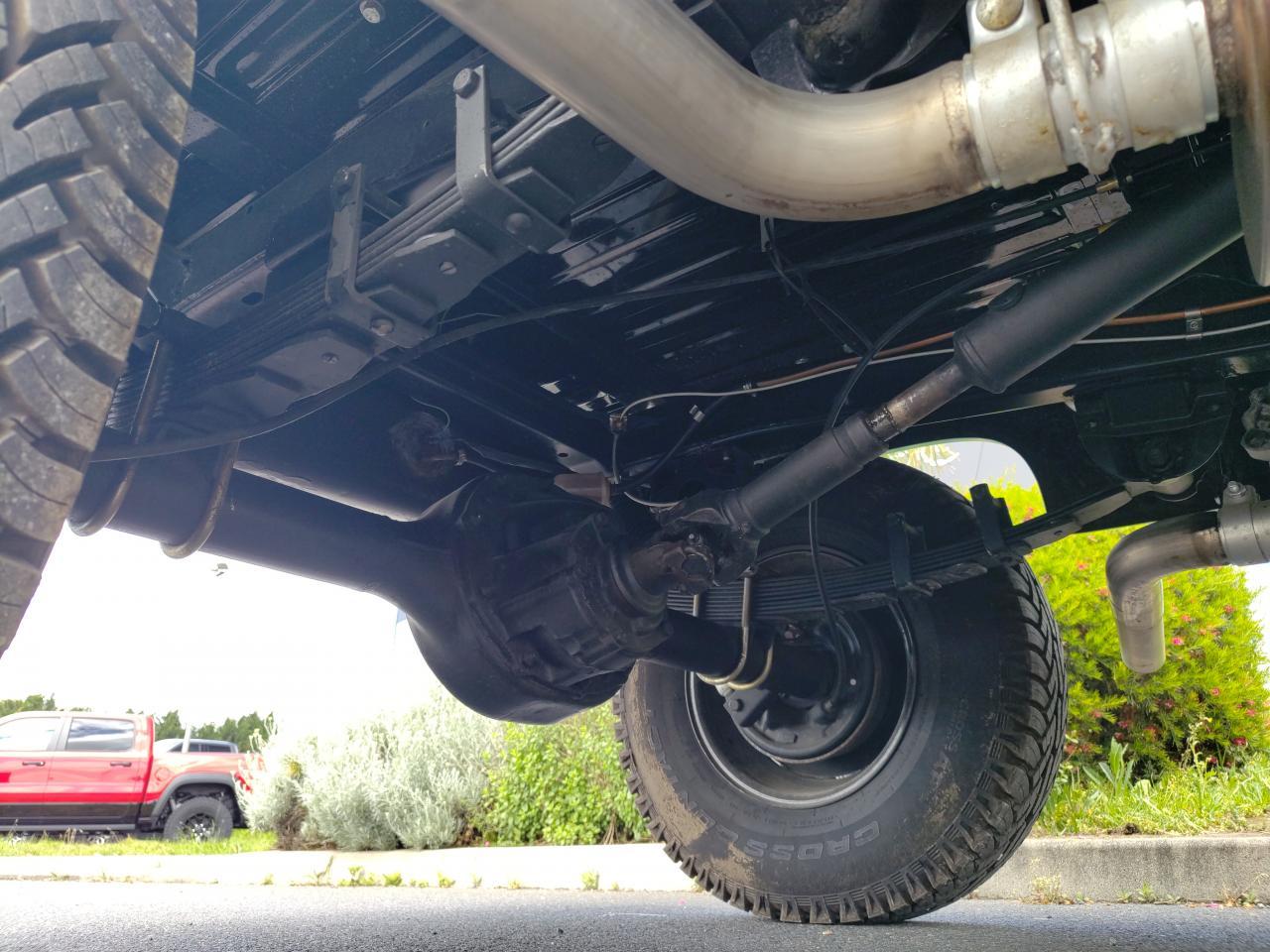 FORD BRONCO V8 289 4x4 boite méca 5, restauration \'rôtisserie\'