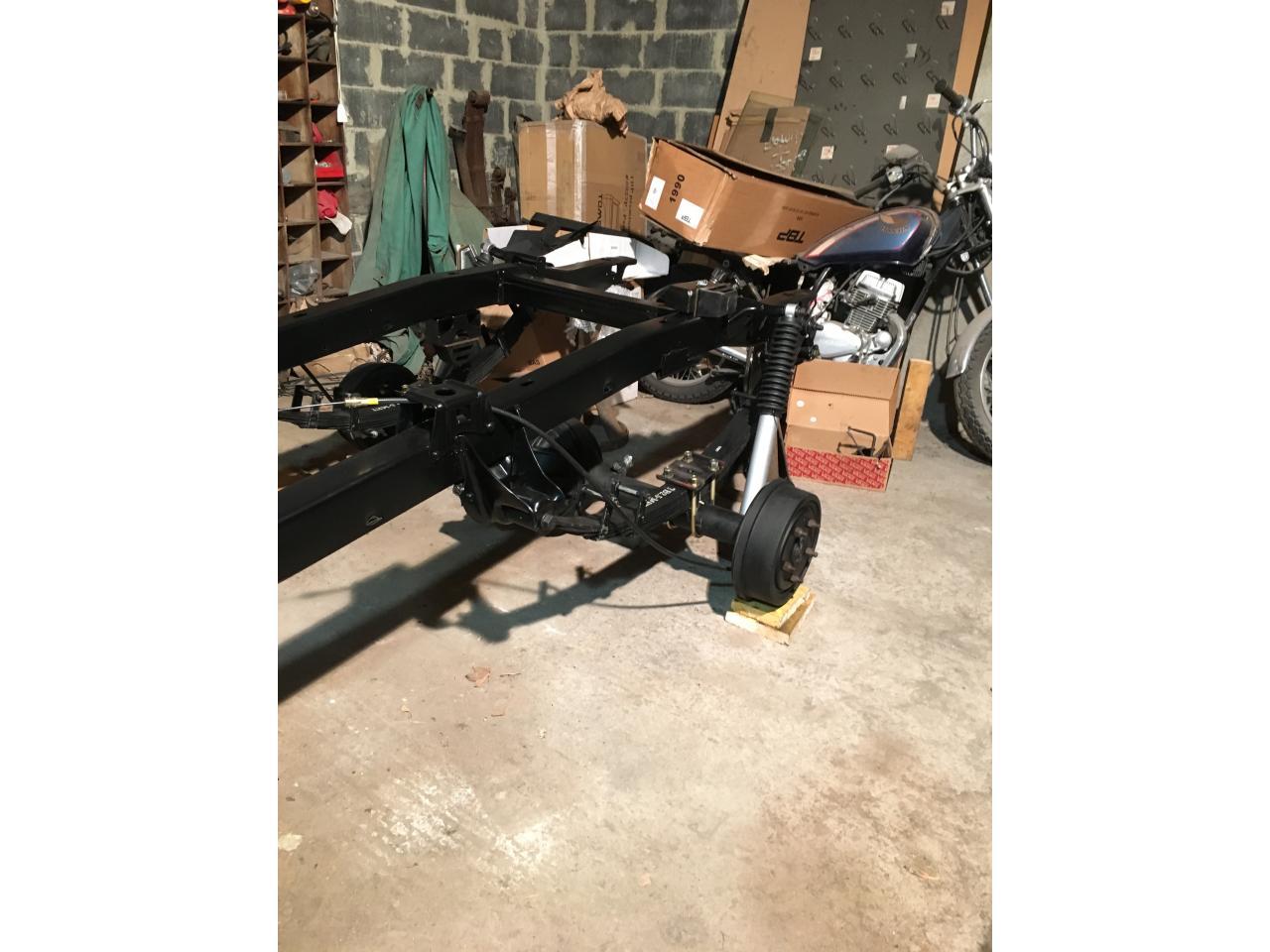 FORD BRONCO V8 289 4x4 boite méca 5, restauration \'rôtisserie\'