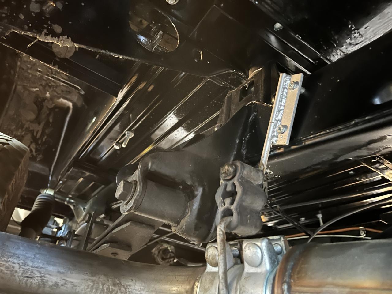 FORD BRONCO V8 289 4x4 boite méca 5, restauration \'rôtisserie\'
