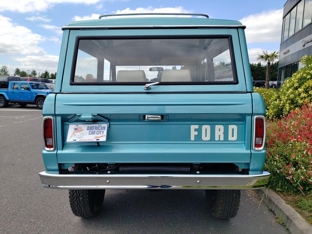 FORD BRONCO V8 289 4x4 boite méca 5, restauration \'rôtisserie\'