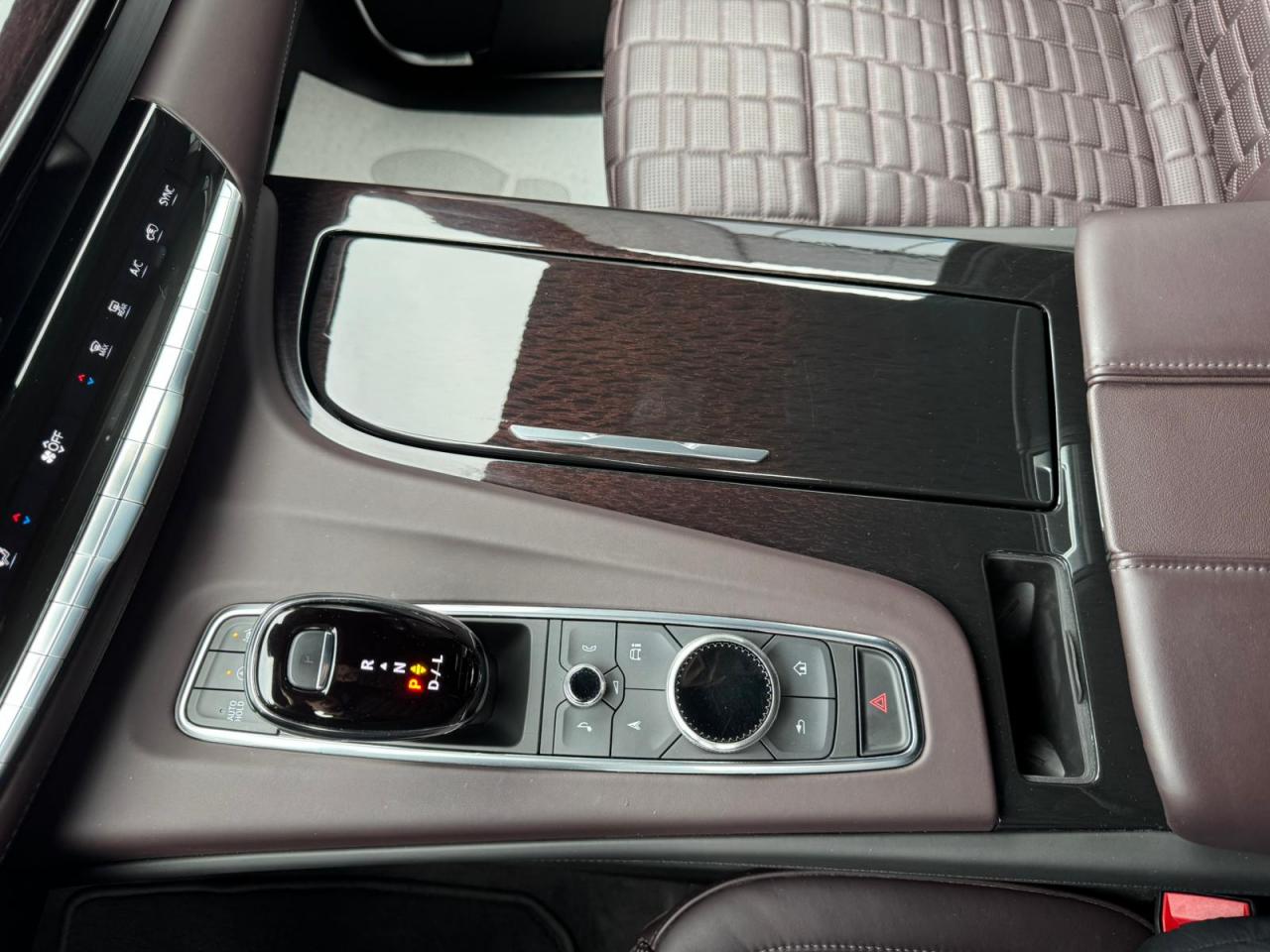 CADILLAC ESCALADE SUV Sport Platinum V8 6.2L - PAS DE MALUS
