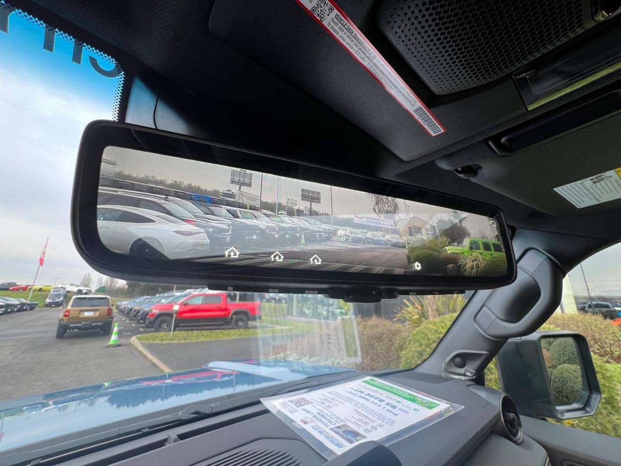 TOYOTA LAND CRUISER PREMIUM PACKAGE 4WD WAGON HYBRID