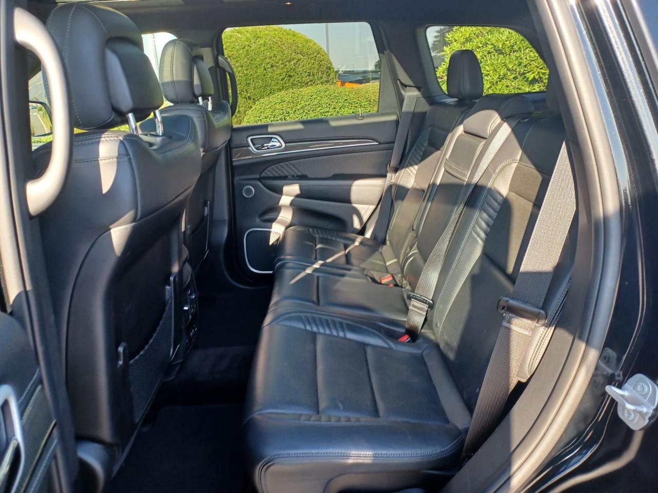 JEEP GRAND CHEROKEE TRACKHAWK v8 6.2L