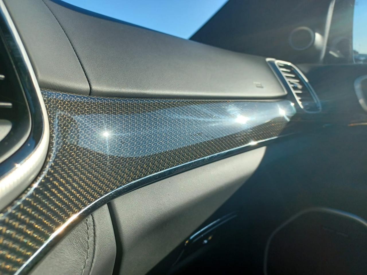 JEEP GRAND CHEROKEE TRACKHAWK v8 6.2L