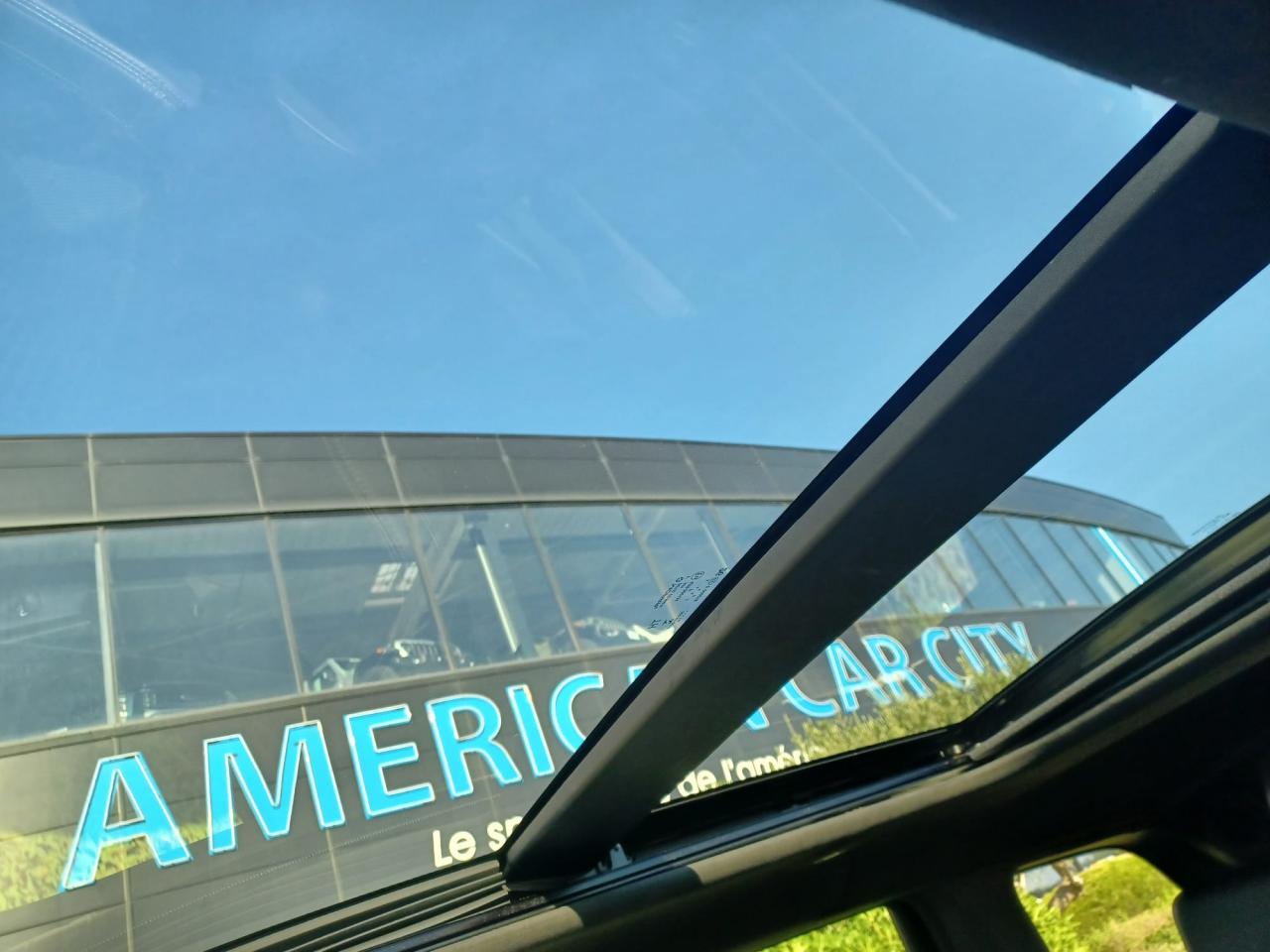 JEEP GRAND CHEROKEE TRACKHAWK v8 6.2L