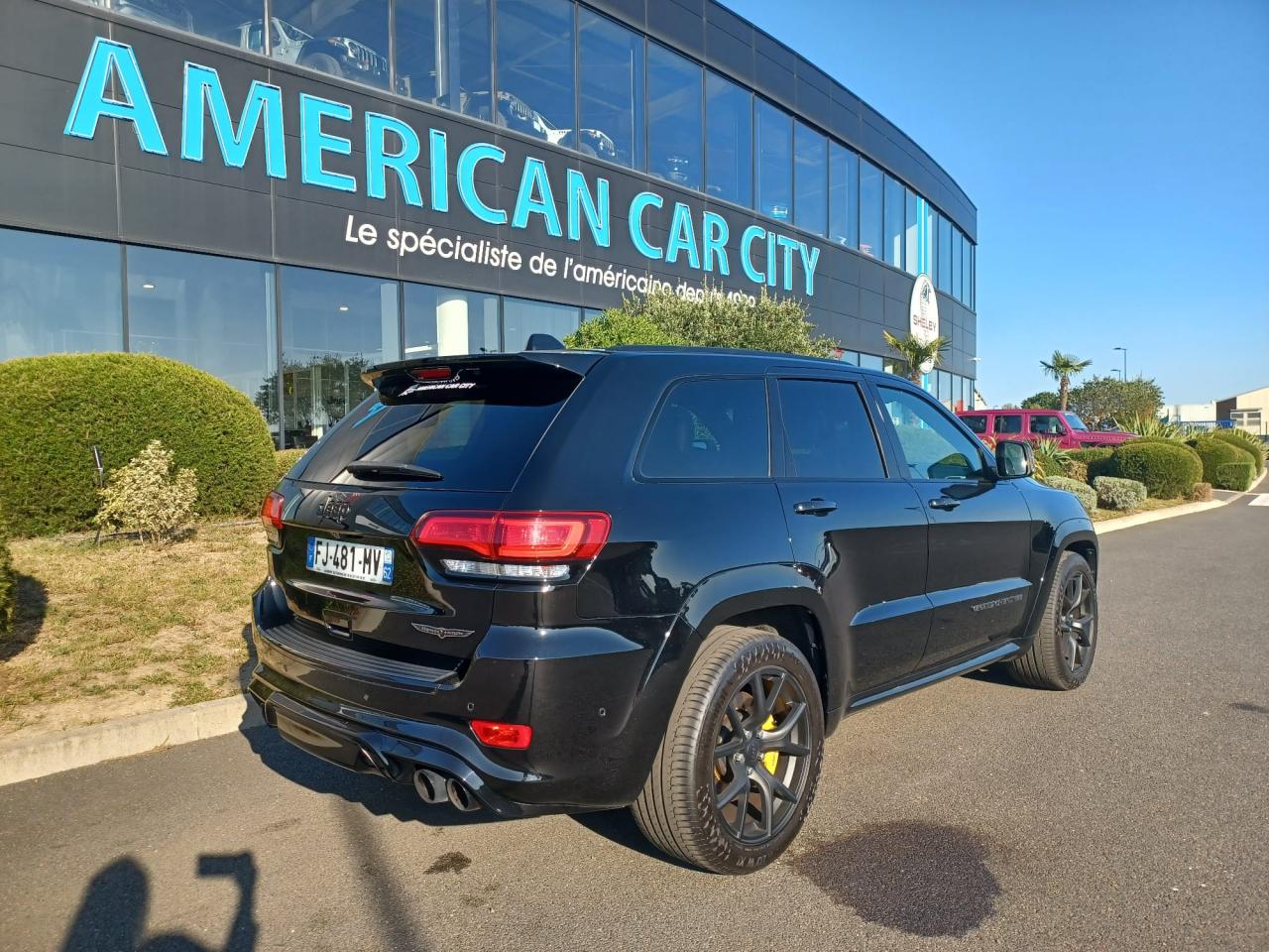 JEEP GRAND CHEROKEE TRACKHAWK v8 6.2L