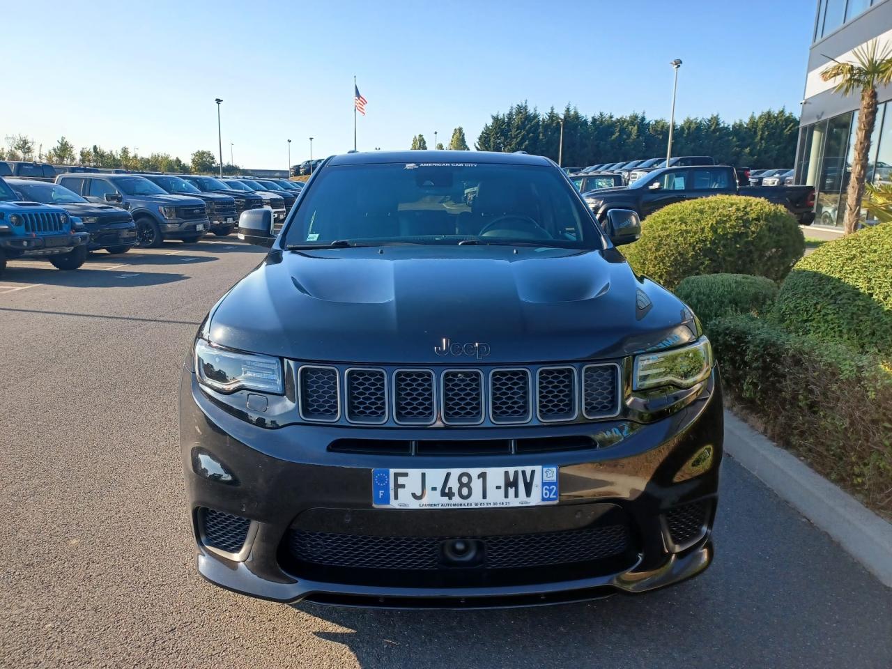 JEEP GRAND CHEROKEE TRACKHAWK v8 6.2L