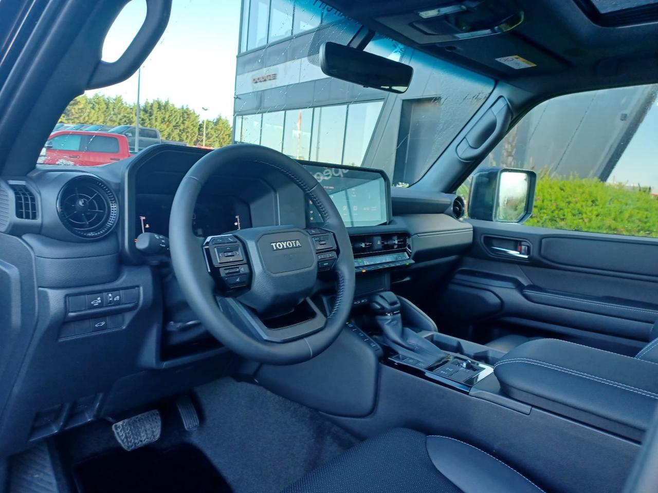 TOYOTA LAND CRUISER PRADO ALL ROUNDER 2.8L